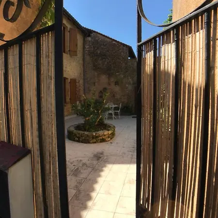 Marguerite Terrasse & Garage Holiday home